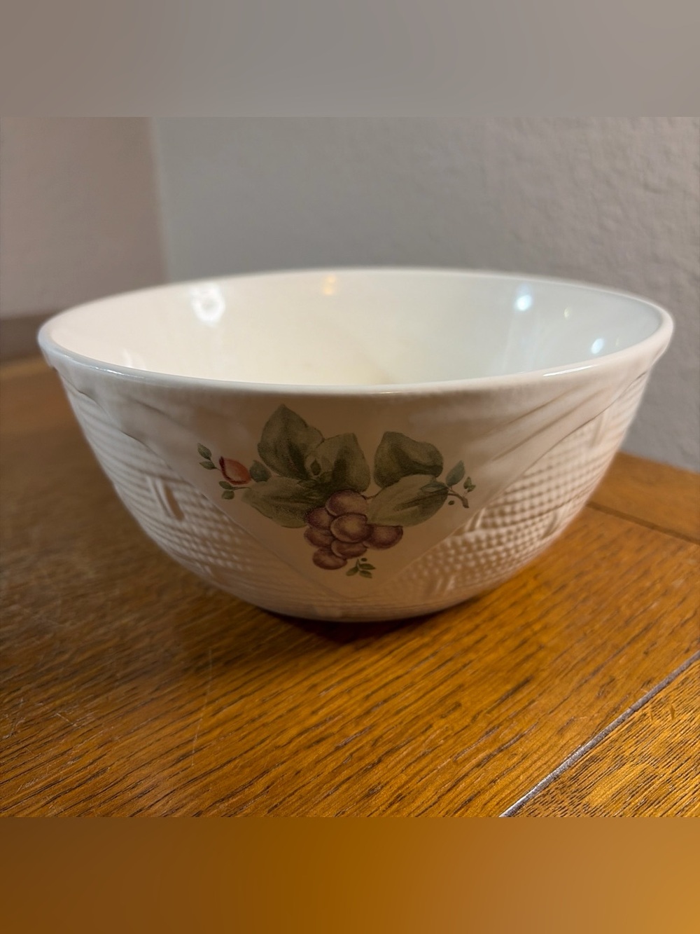 Pfaltzgraff Grapevine Serving Bowl 7.25"